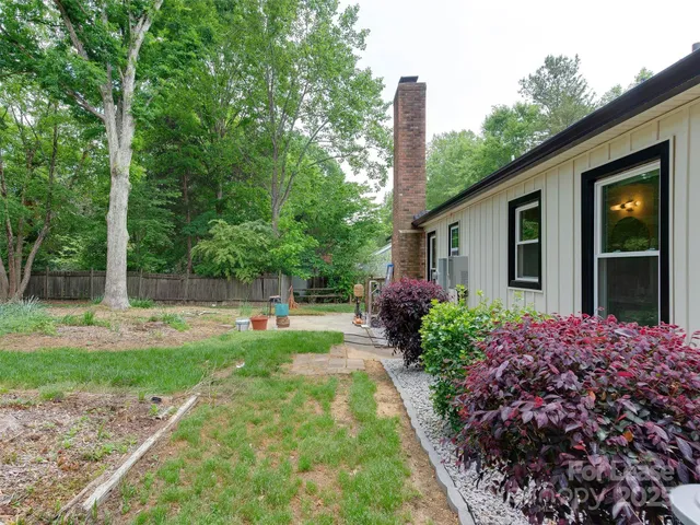 $2,500 | 619 Fence Post Lane, Matthews, NC 28105