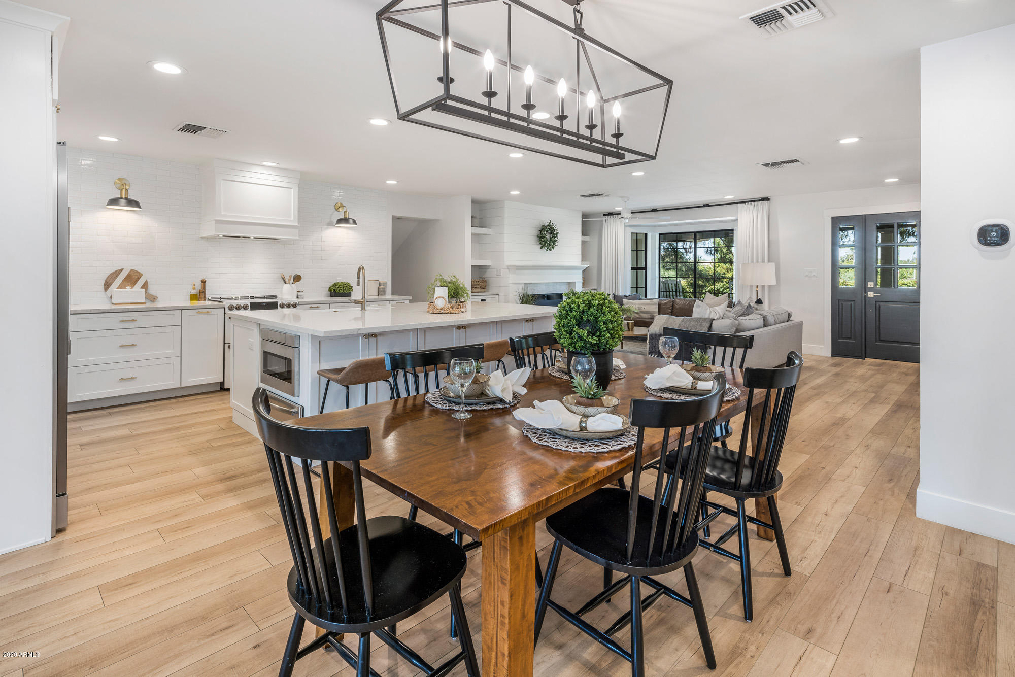 14027 East Williams Field Road Gilbert, AZ 85295 - Photo 16 of 66 Dining