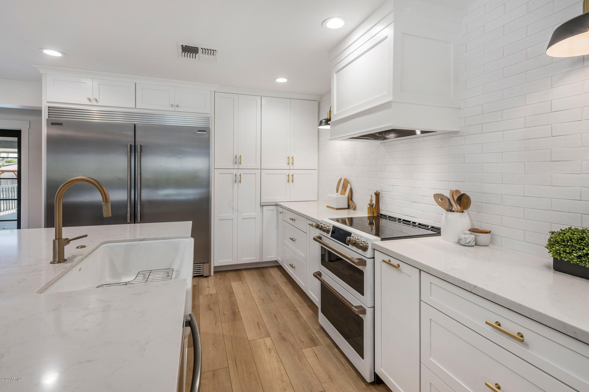 14027 East Williams Field Road Gilbert, AZ 85295 - Photo 19 of 66 Kitchen