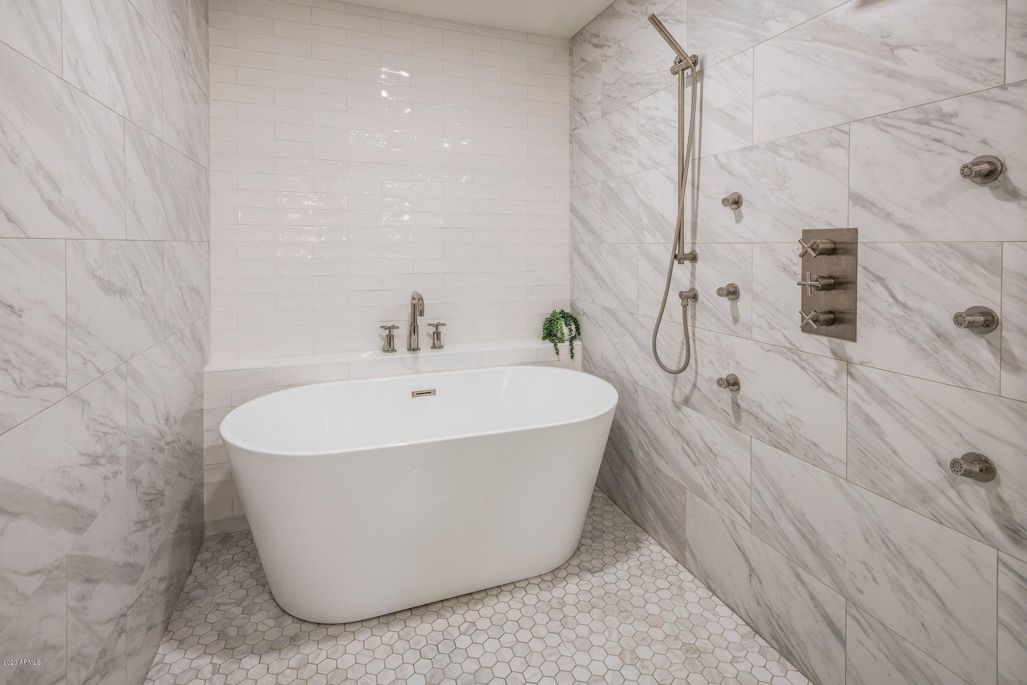 14027 East Williams Field Road Gilbert, AZ 85295 - Photo 26 of 66 Master Shower