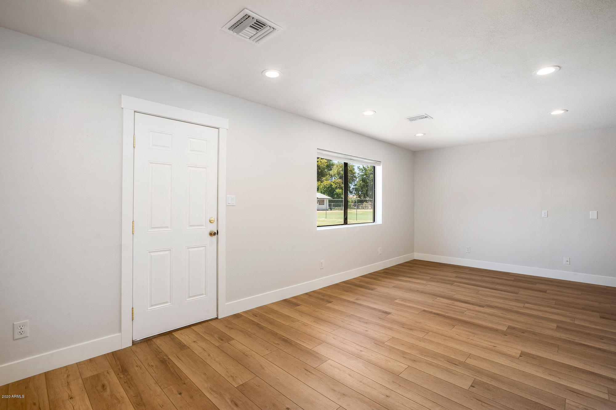 14027 East Williams Field Road Gilbert, AZ 85295 - Photo 30 of 66 Large Flex Room