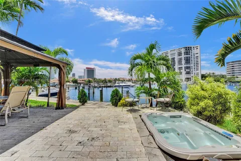 $1,180,000 | 2649 Parkview Drive South, Hallandale Beach, FL 33009