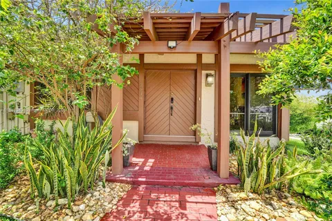 $1,180,000 | 2649 Parkview Drive South, Hallandale Beach, FL 33009