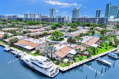 $1,180,000 | 2649 Parkview Drive South, Hallandale Beach, FL 33009