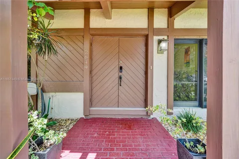 $1,180,000 | 2649 Parkview Drive South, Hallandale Beach, FL 33009