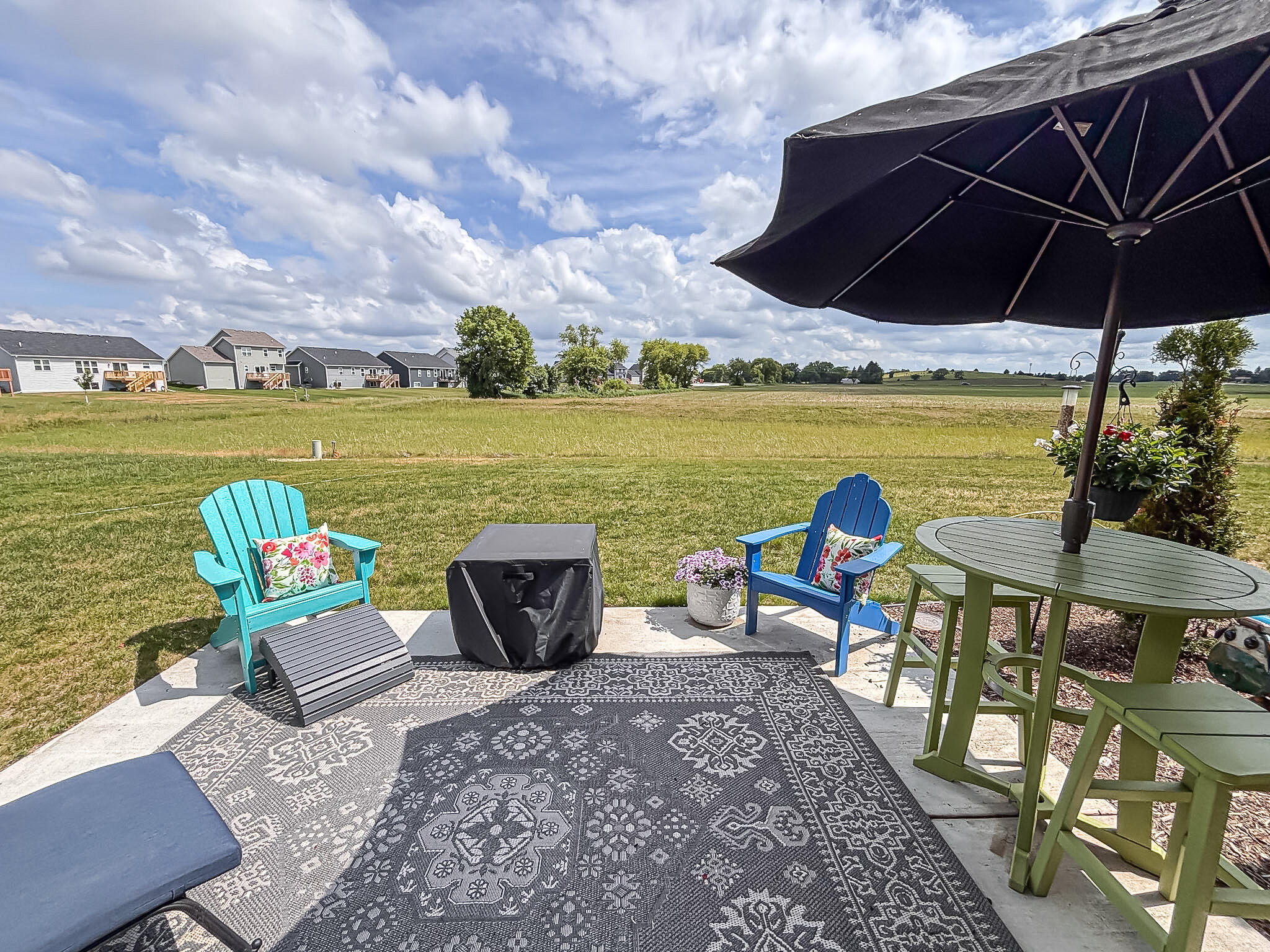 957 Elderberry Road Oconomowoc, WI 53066 - Photo 24 of 30 Patio