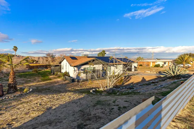 $590,000 | 61664 Crest Cir Drive, Joshua Tree, CA 92252