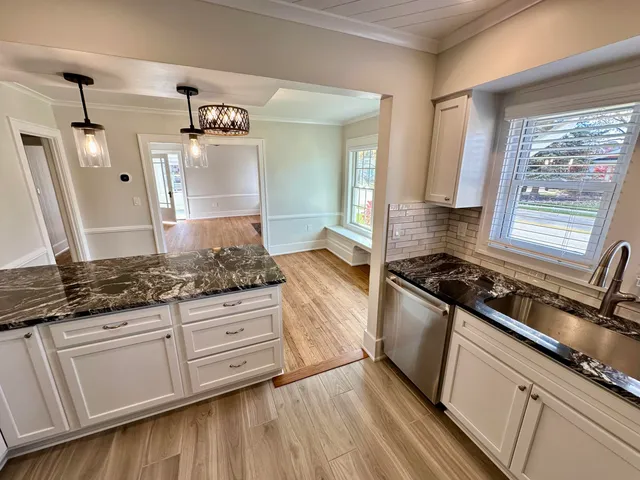 $3,000 | 992 Palmer, Plymouth, MI 48170