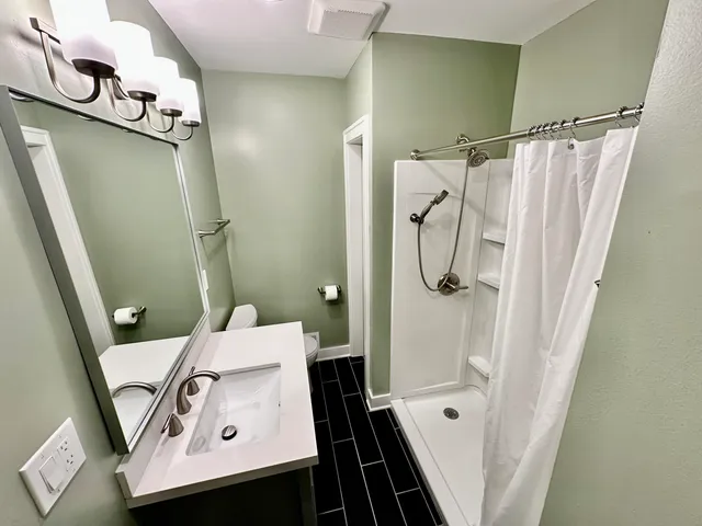 $3,000 | 992 Palmer, Plymouth, MI 48170