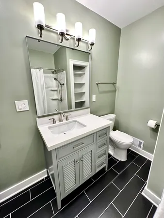 $3,000 | 992 Palmer, Plymouth, MI 48170