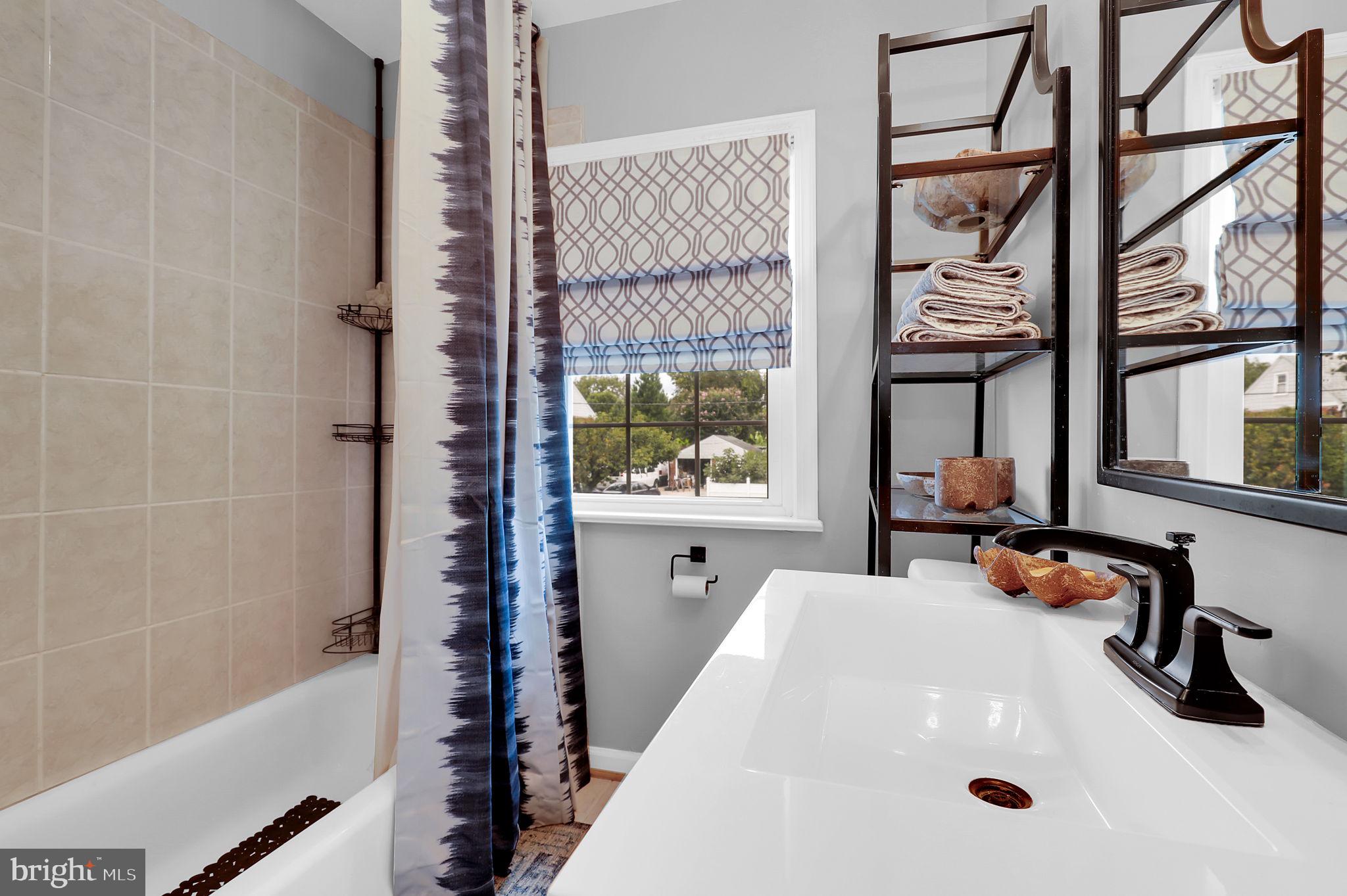 211 East Indian Spring Drive Silver Spring, MD 20901 - Photo 22 of 43