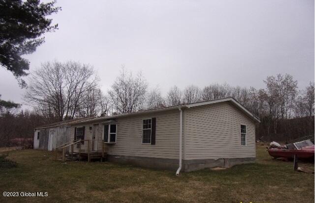 90 Spicer Road Hoosick, NY 12090 - Photo 3 of 14 164_0575