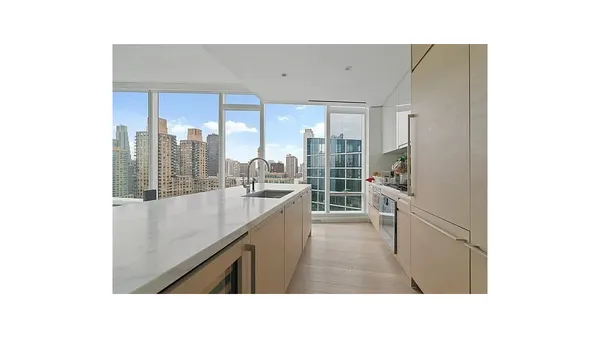 $12,500 | 30 Riverside Boulevard, Unit 27E | Upper West Side