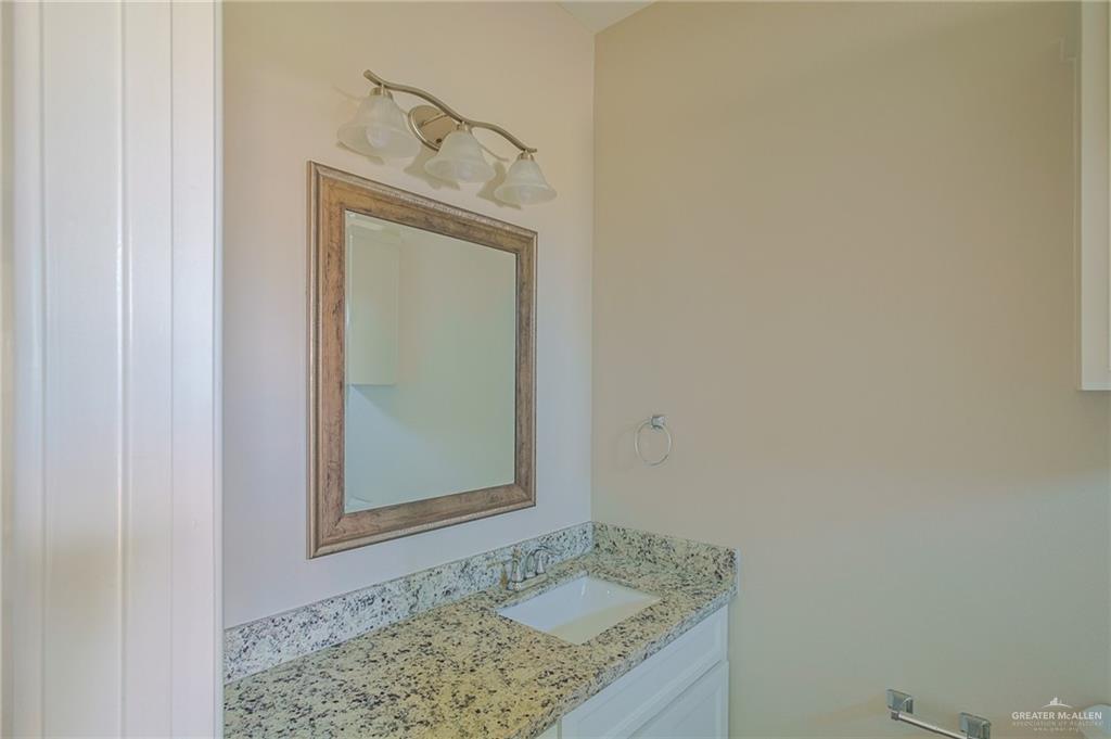 5601 Sandpiper Avenue, Unit 2 Mission, TX 78573 - Photo 10 of 14