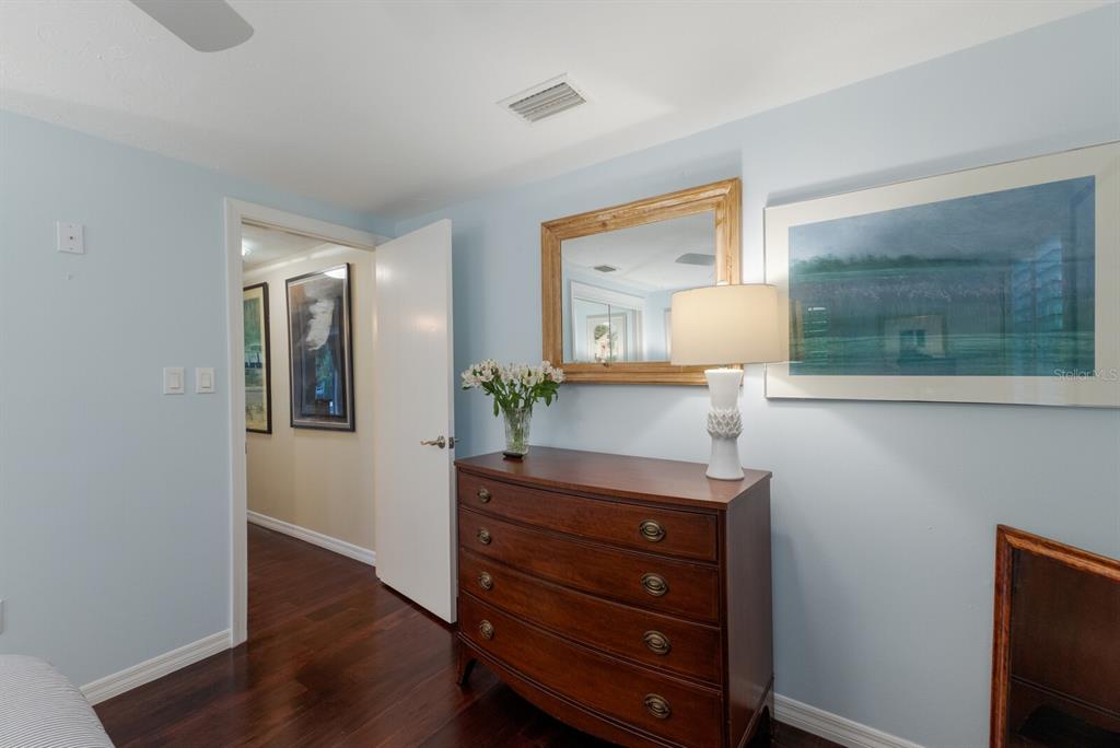1922 Field Road Sarasota, FL 34231 - Photo 28 of 42 Gallery Image 28