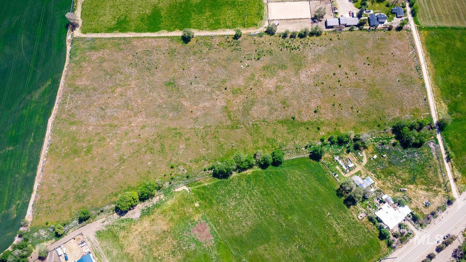 28688 Old Highway 30 Caldwell, ID 83607 - Photo 3 of 32