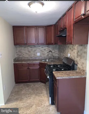 $1,900 | 1119 Kenwood Road, Darby, PA 19023