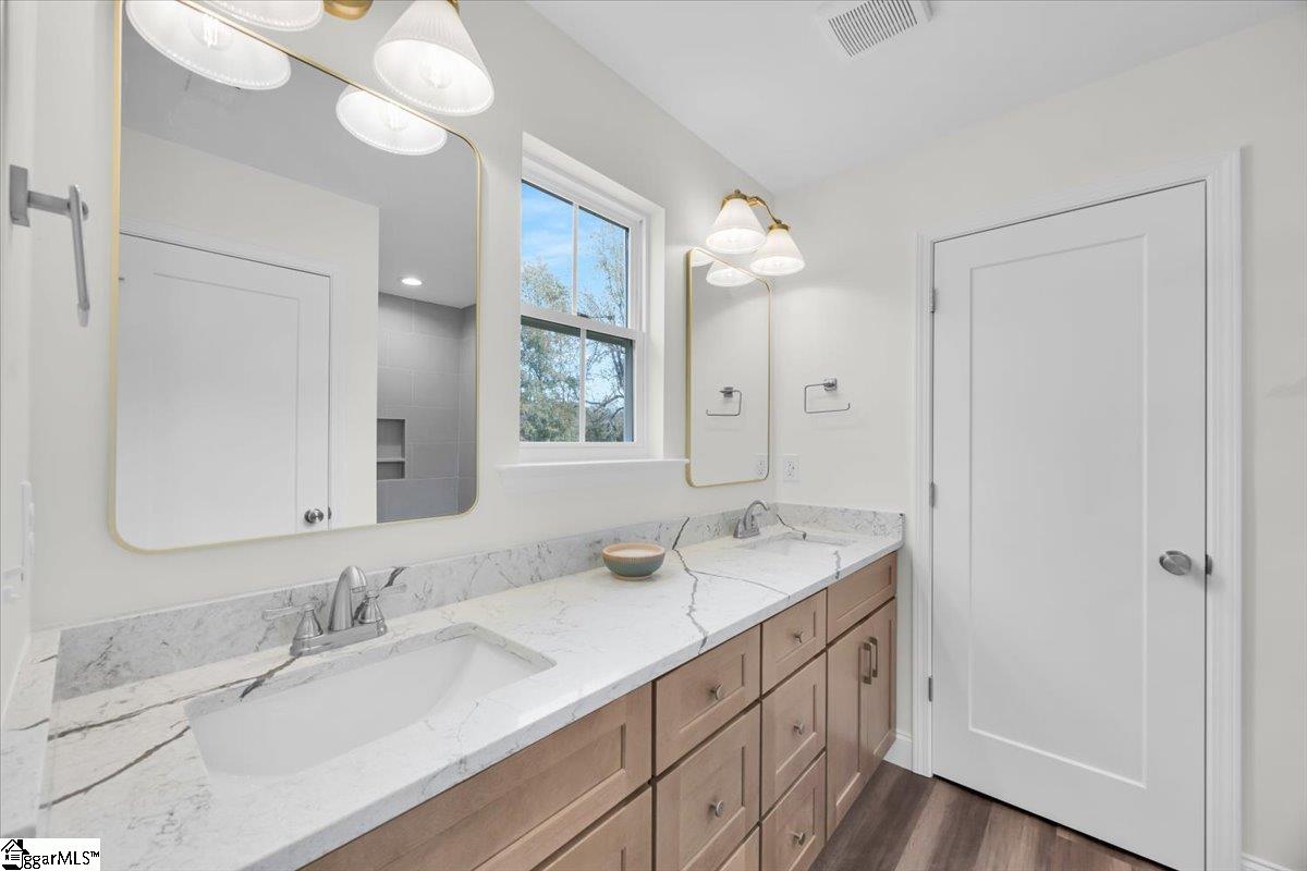 275 Ragan Street Campobello, SC 29322 - Photo 16 of 26