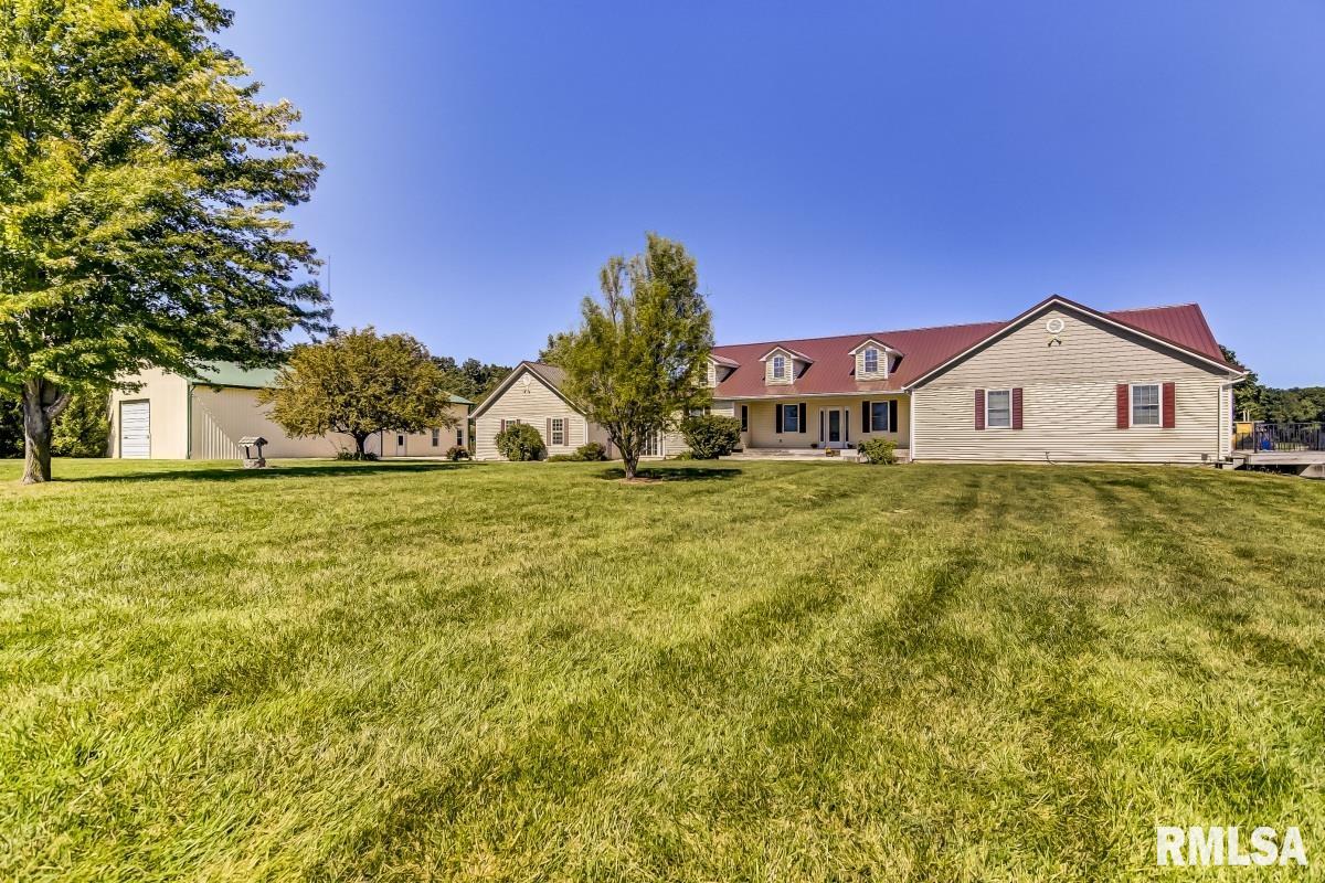 11619 Bell Fountain Road Dawson, IL 62520 - Photo 1 of 48 Gallery Image 1