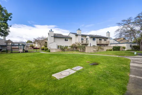 $1,628,000 | 662 Draco Lane, Foster City, CA 94404