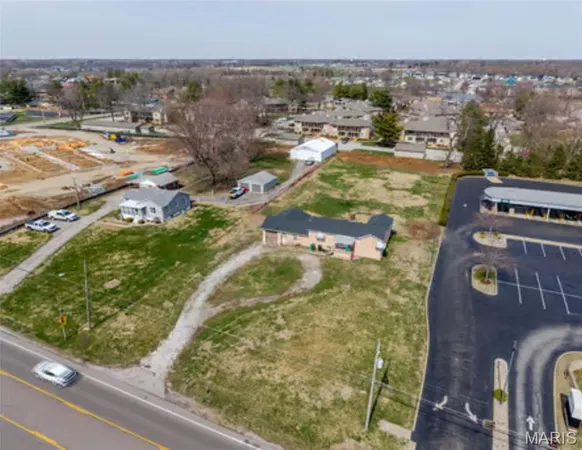 $500,000 | 716 West Highway 50, O'Fallon, IL 62269