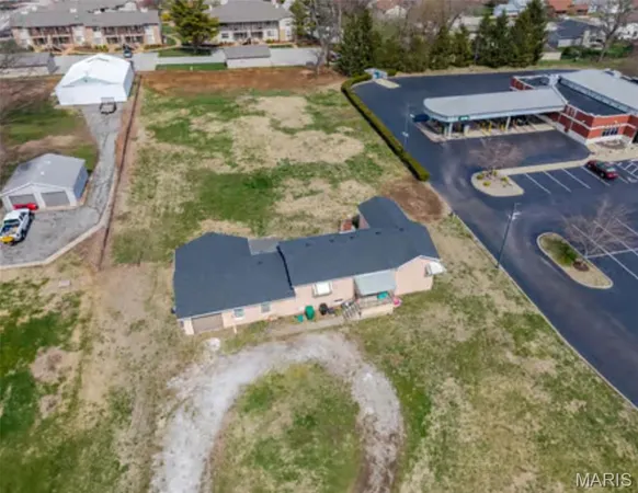 $500,000 | 716 West Highway 50, O'Fallon, IL 62269