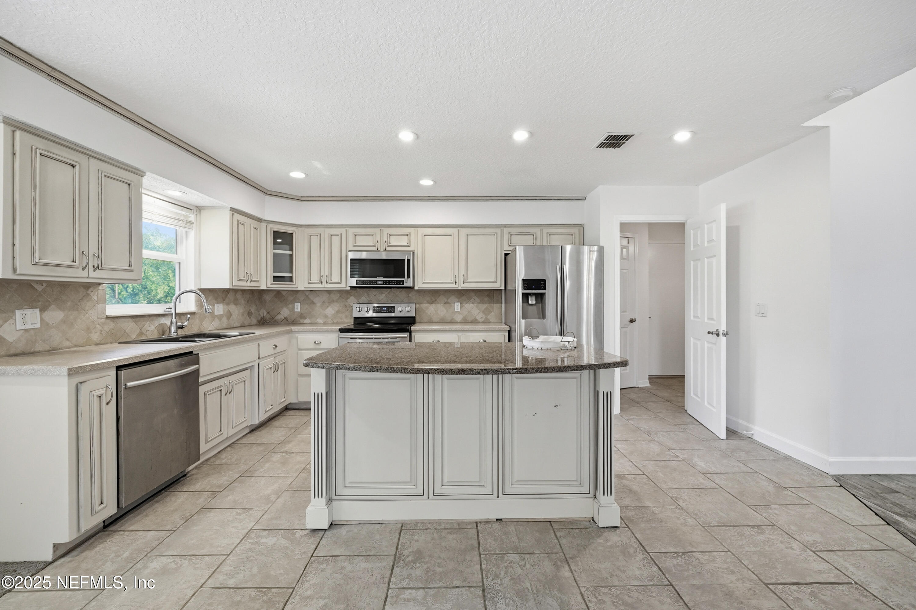 969 Alpine Ridge Court Orange Park, FL 32065 - Photo 9 of 34 969 Alpine Ridge Ct-044