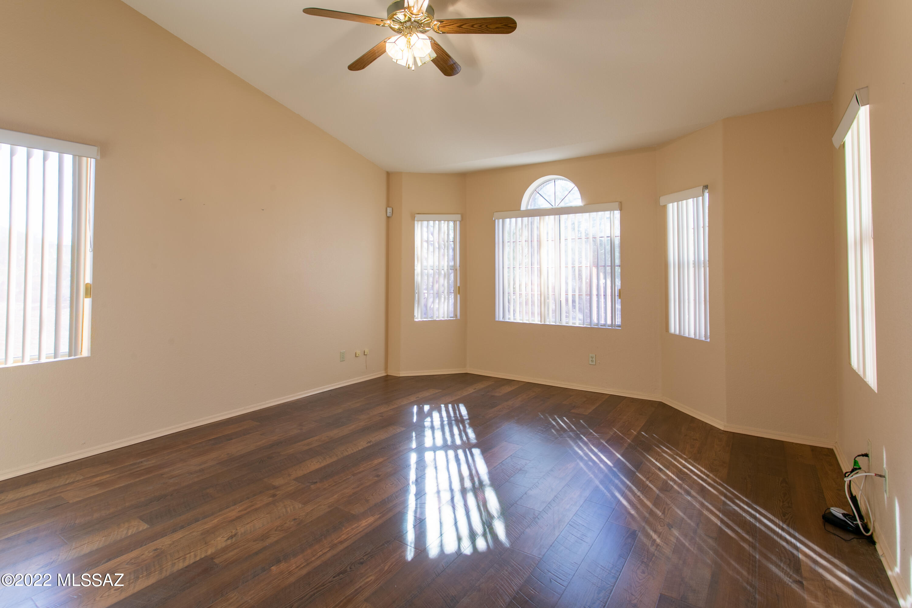 1486 West Sunset Ridge Place Tucson, AZ 85704 - Photo 6 of 36