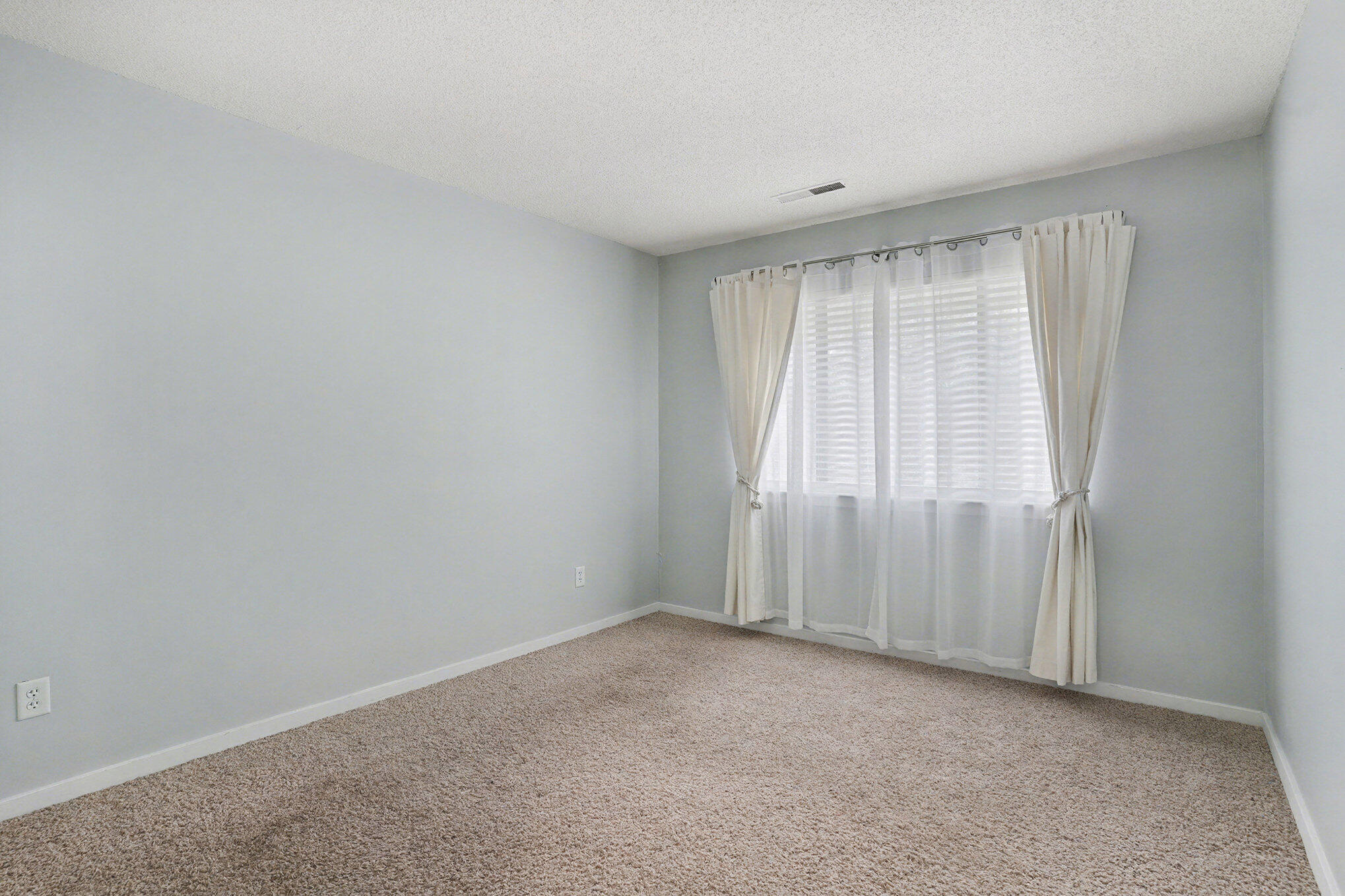 1131 Daffodil Lane Mount Pleasant, SC 29464 - Photo 20 of 36 020_dsc07736_499
