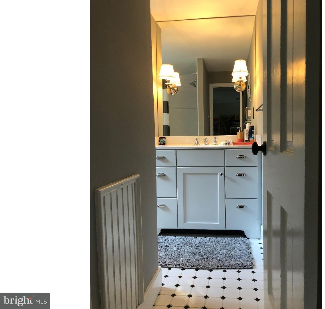 123 Ladderback Lane Devon, PA 19333 - Photo 19 of 25 Bathroom