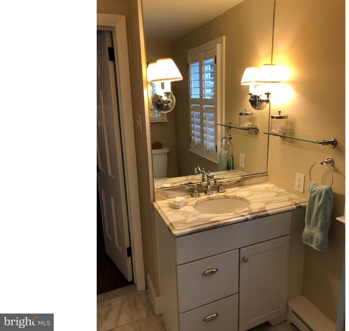 123 Ladderback Lane Devon, PA 19333 - Photo 21 of 25 Bathroom