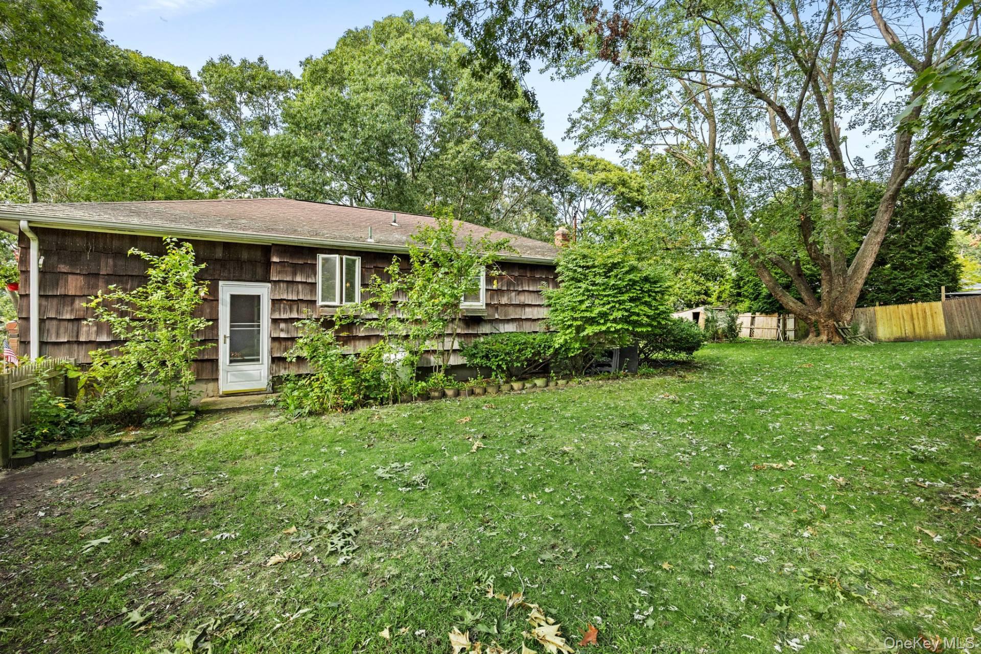 2 Easterly Road Hampton Bays, NY 11946 - Photo 22 of 24 Gallery Image 22