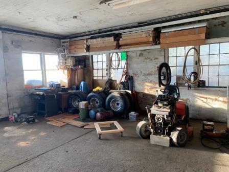 1184 Lost Nation Road Dixon, IL 61021 - Photo 12 of 14 a room with gym equipment