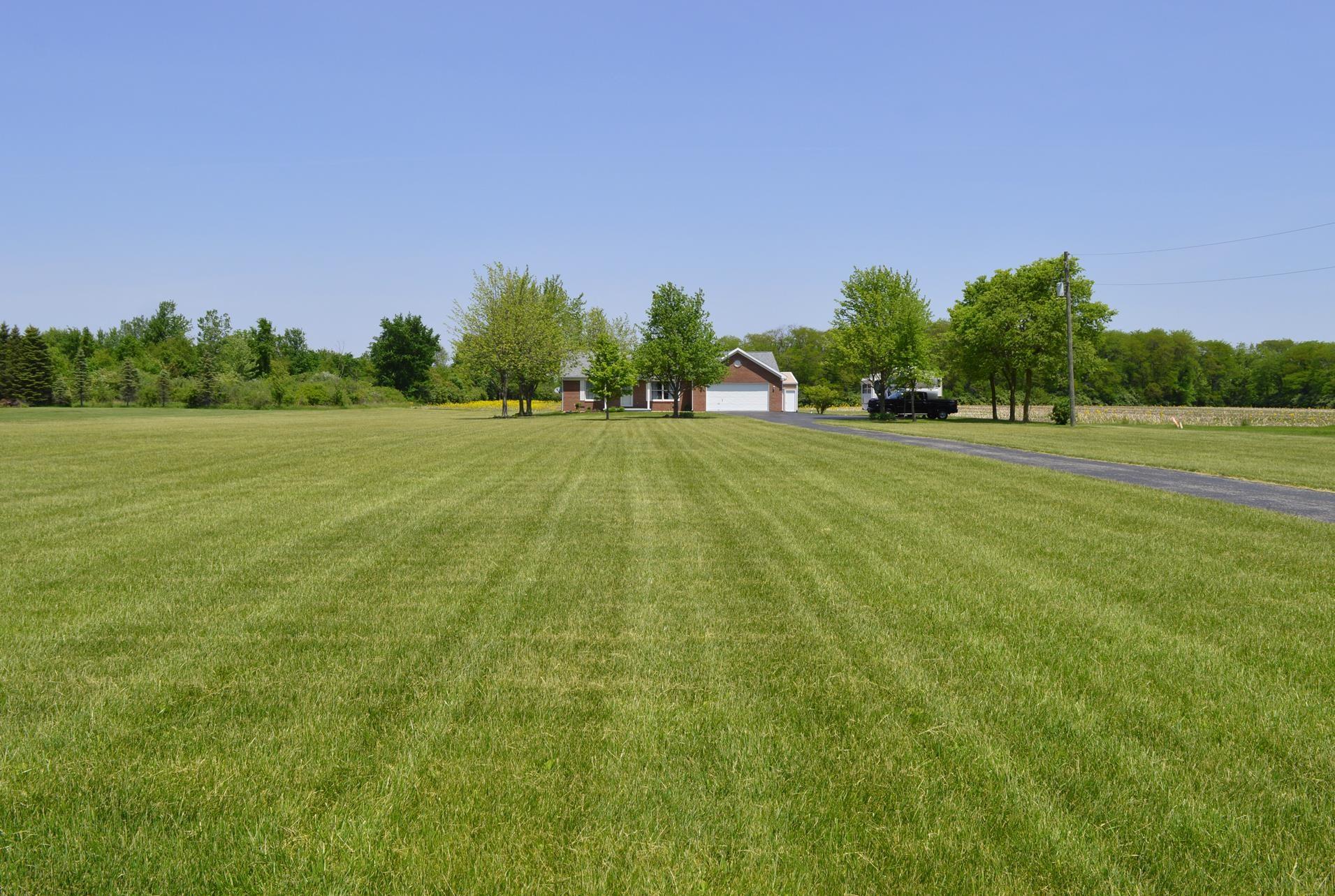 2758 West Harreld Road Marion, IN 46952 - Photo 2 of 28 Gallery Image 2
