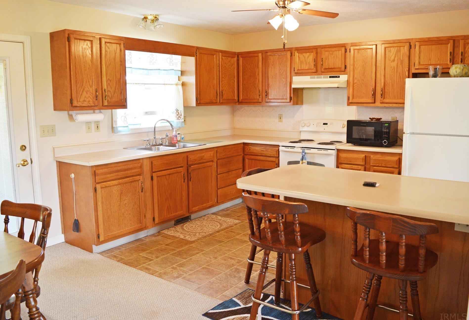 2758 West Harreld Road Marion, IN 46952 - Photo 7 of 28 Gallery Image 7