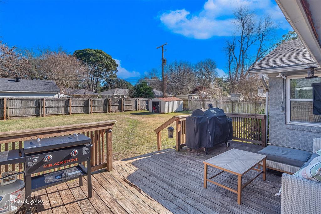 232 Roma Drive Shreveport, LA 71105 - Photo 18 of 21 a view of a chairs on the roof deck