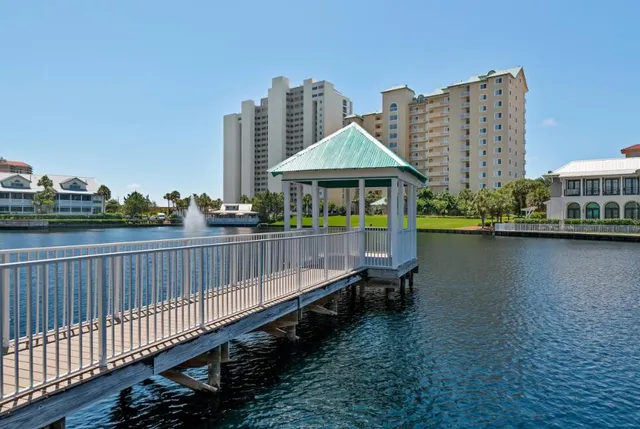 $1,579,000 | 61 Rue Caribe, Miramar Beach, FL 32550