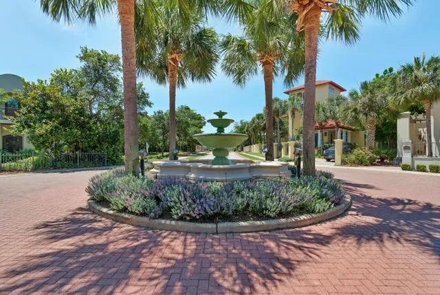 $1,579,000 | 61 Rue Caribe, Miramar Beach, FL 32550