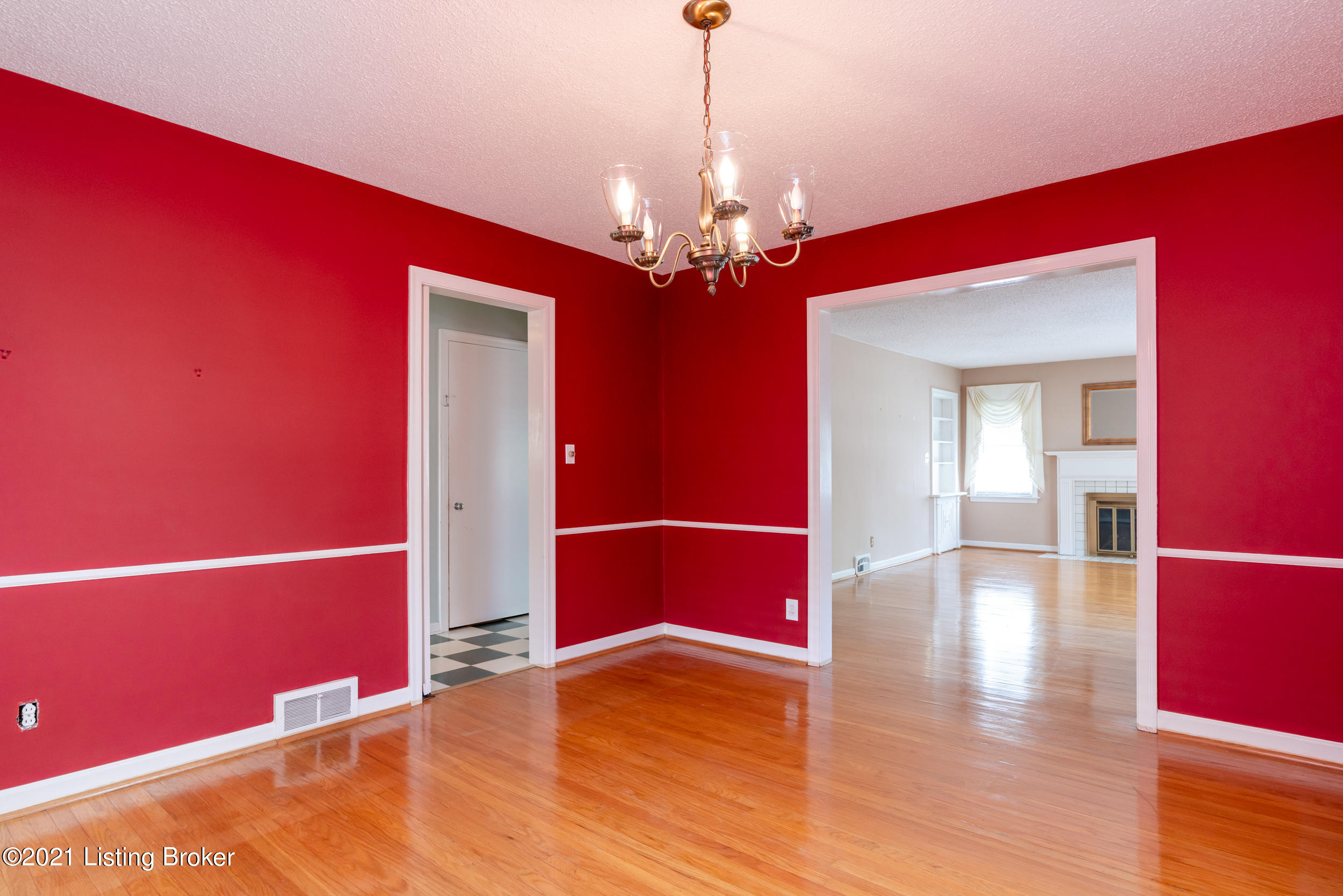 309 Tyne Road Louisville, KY 40207 - Photo 8 of 42 Dining Room