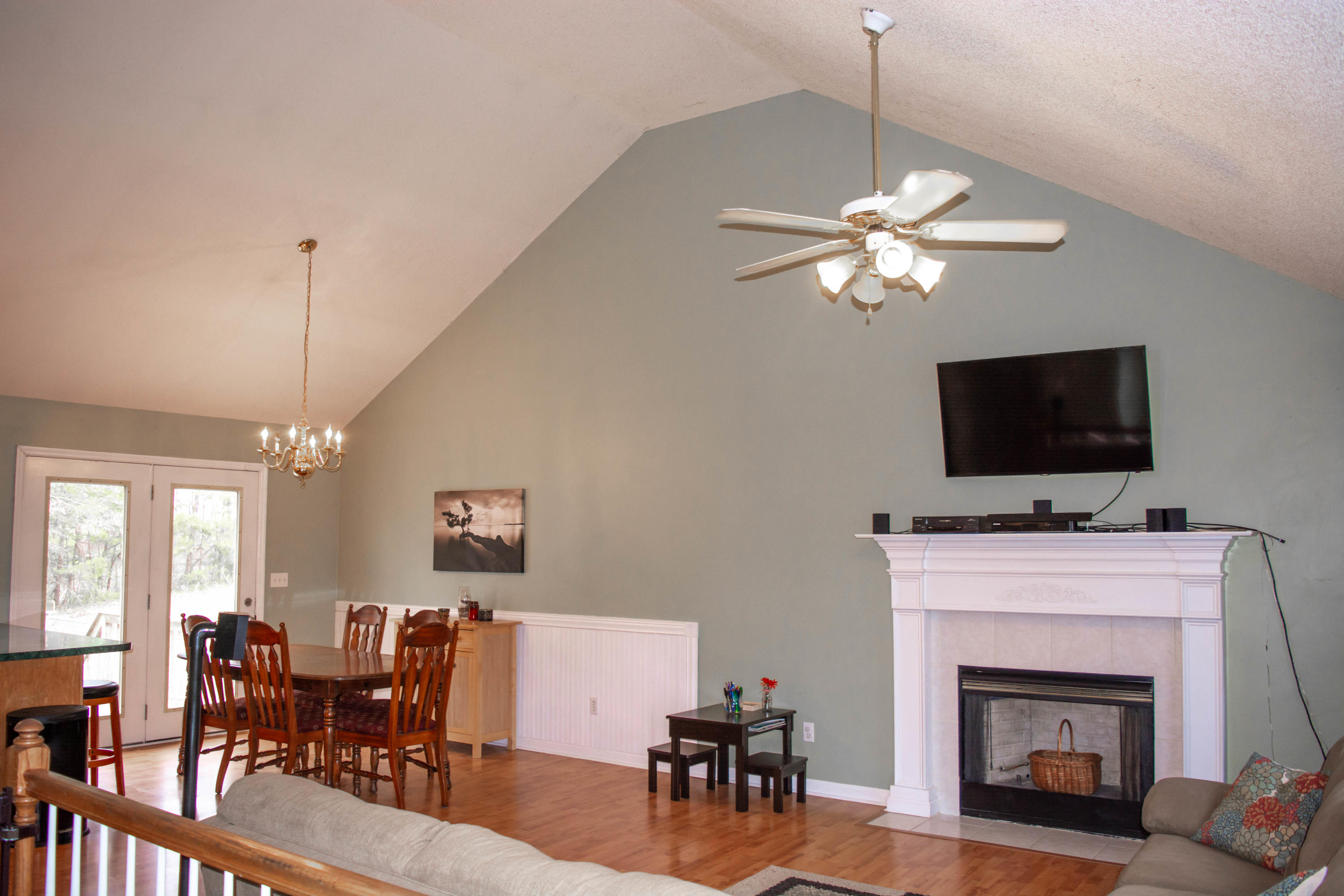 216 Spring Meadows Drive Ringgold, GA 30736 - Photo 11 of 32 Living Room