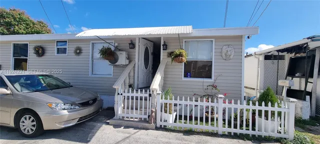 $250,000 | 3170 Southwest 8th Street, Miami, FL 33135