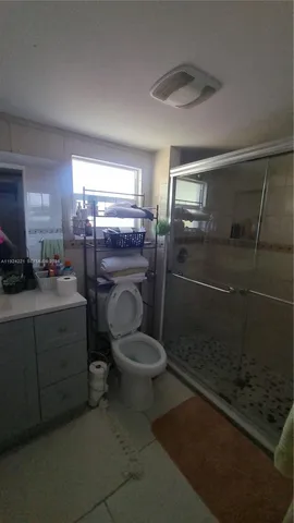 $250,000 | 3170 Southwest 8th Street, Miami, FL 33135