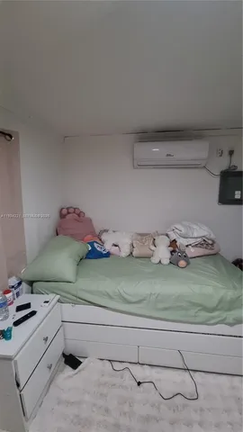 $250,000 | 3170 Southwest 8th Street, Miami, FL 33135