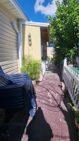 $250,000 | 3170 Southwest 8th Street, Miami, FL 33135