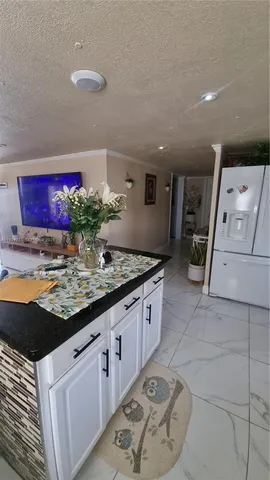 $250,000 | 3170 Southwest 8th Street, Miami, FL 33135