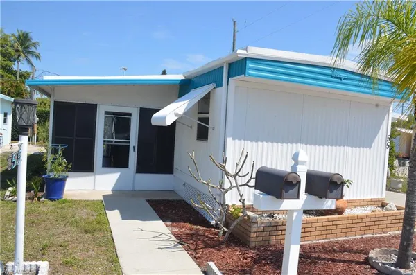 $149,000 | 55 Moorhead Manor, Unit 55, Naples, FL 34112