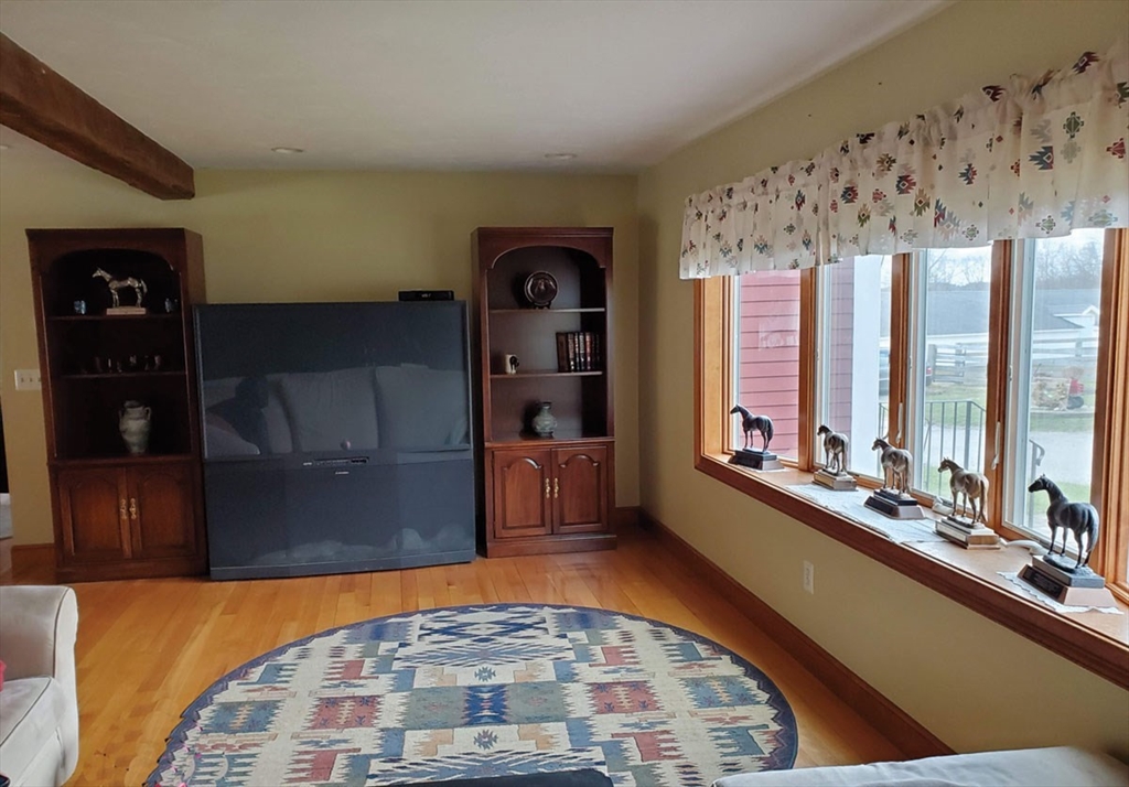 64 Arch Street Westborough, MA 01581 - Photo 14 of 42