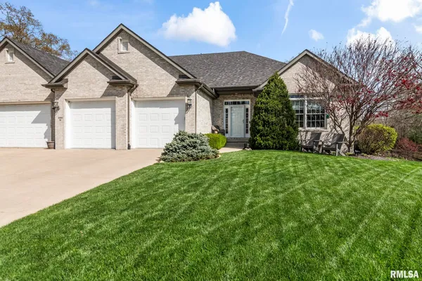 $475,000 | 2321 Winners Circle, Springfield, IL 62702