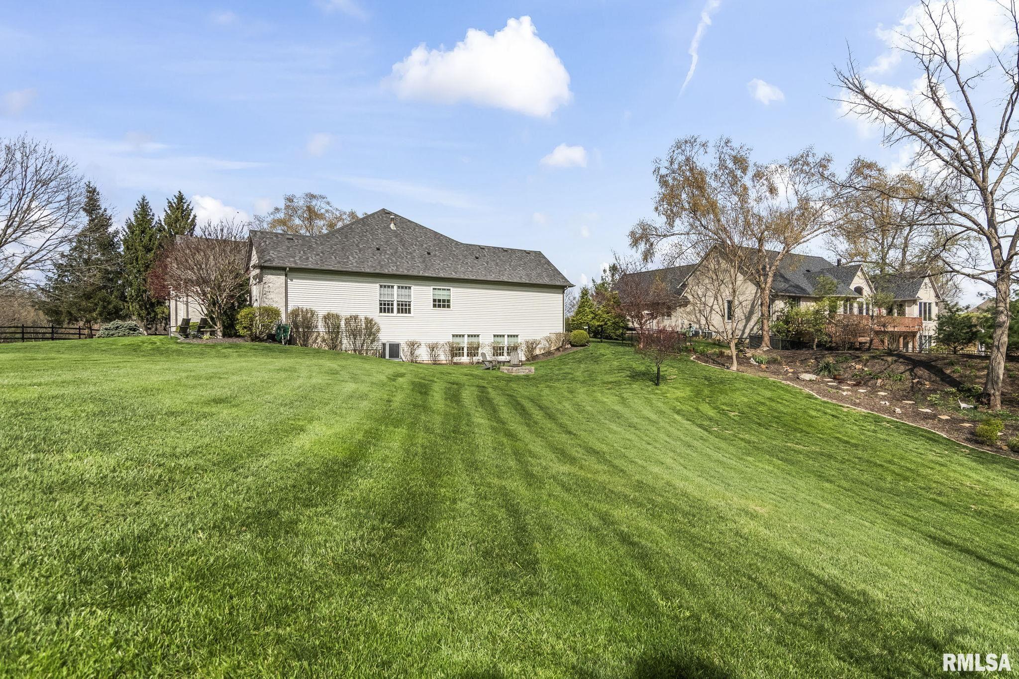 2321 Winners Circle Springfield, IL 62702 - Photo 2 of 50