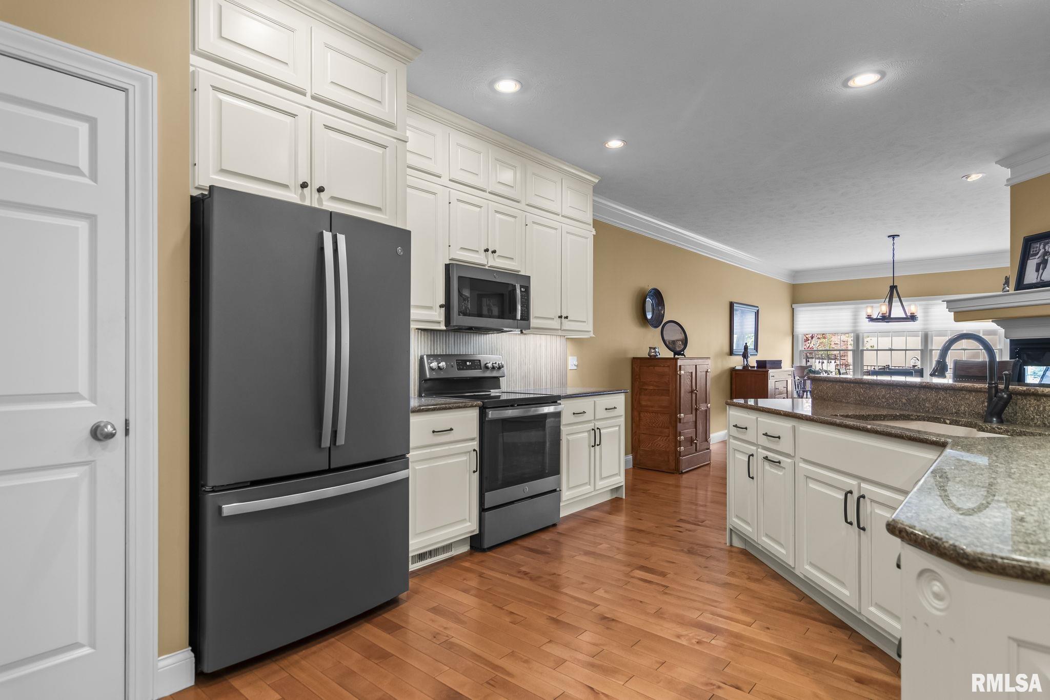 2321 Winners Circle Springfield, IL 62702 - Photo 22 of 50